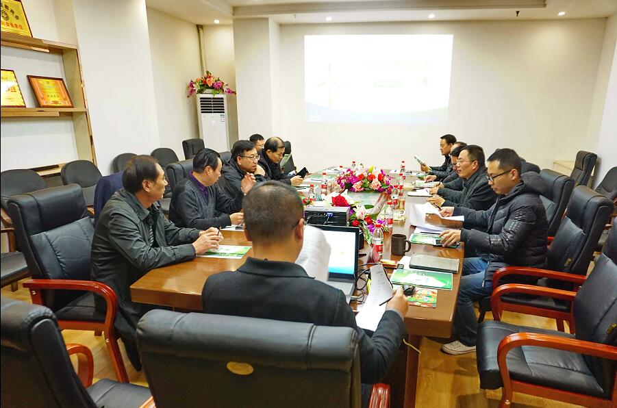 四川省高科技产业化协与州相关部门领导来德农公司考察指导